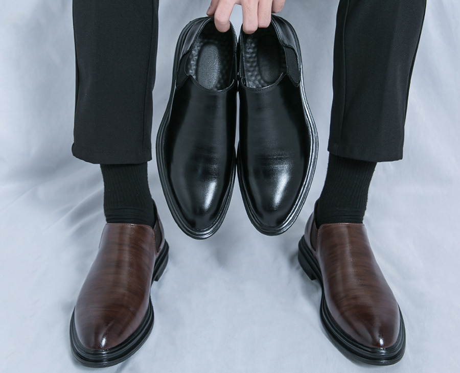 Men's accents point toe slip on dress shoes