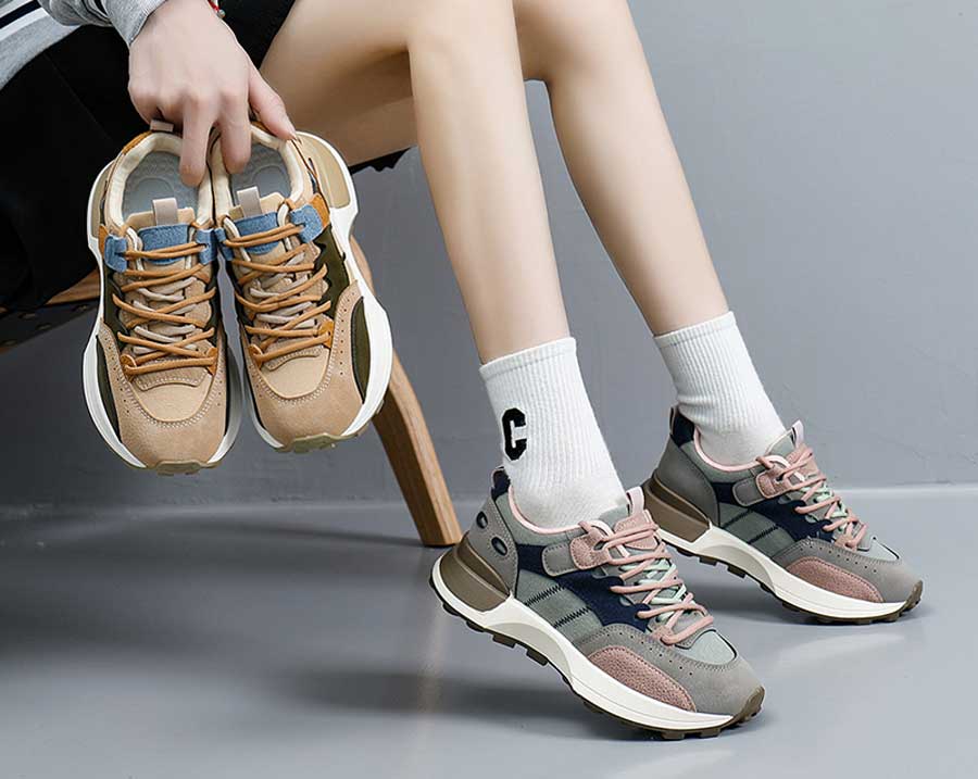 Women's stripe accents casual shoe sneakers