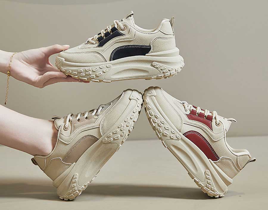 Women's label print thick sole casual shoe sneakers