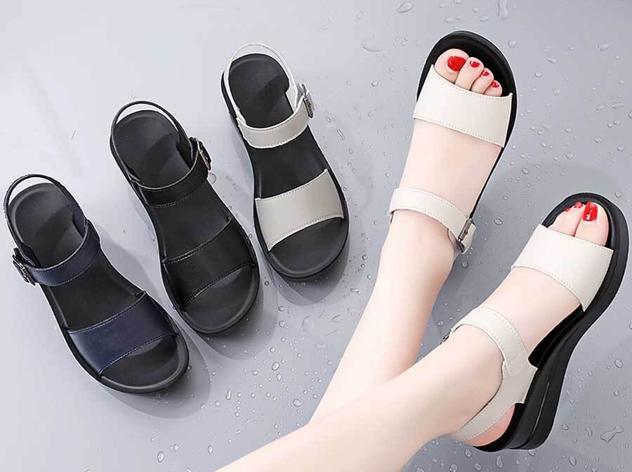 Women's plain buckle accents velcro wedge shoe sandals